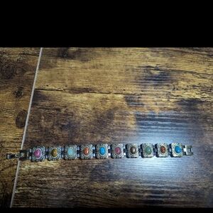 Z8 Beautiful Brass/Gold Tones Multicolor Chunky Link Style Bracelet